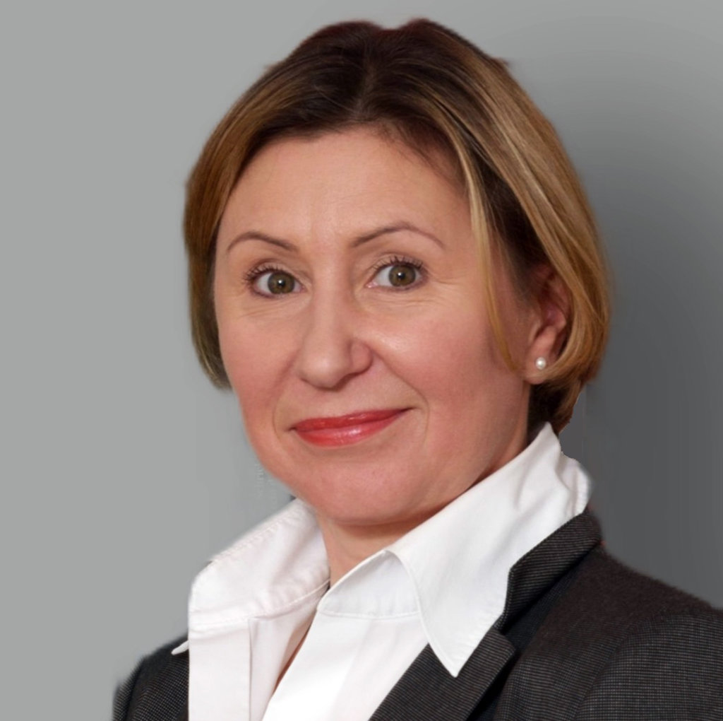 Renata Kuder works in the fields of patent, trademark and design law. She manages international and national portfolios from various industries and supports the organisation of IP management systems.